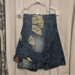 Men's Distressed Blue Jeans